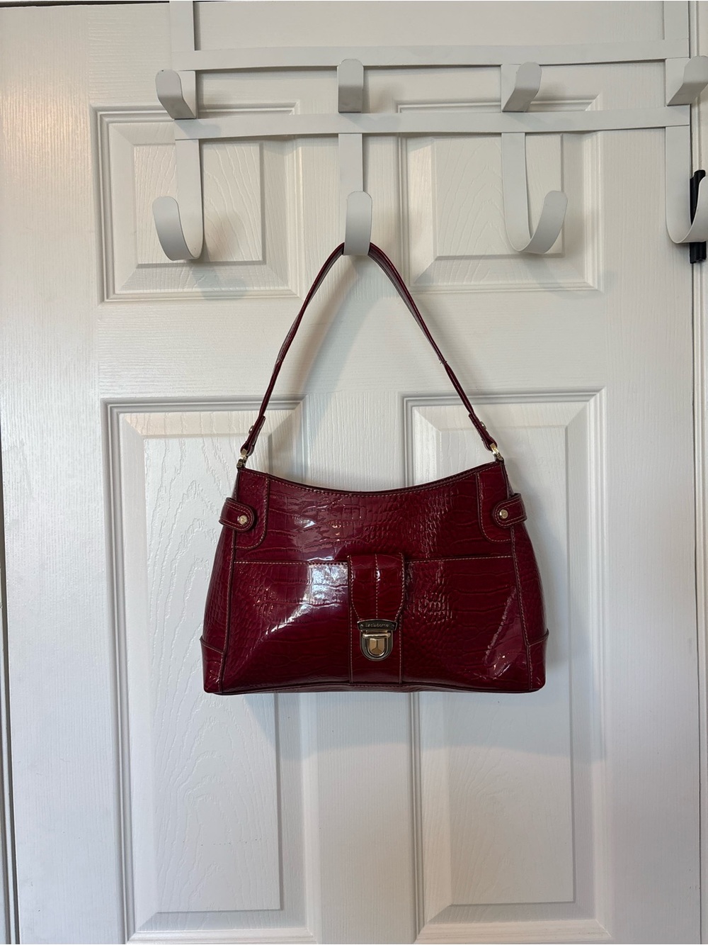 Liz Claiborne Croc-Embossed Shoulder Bag in Deep Wine